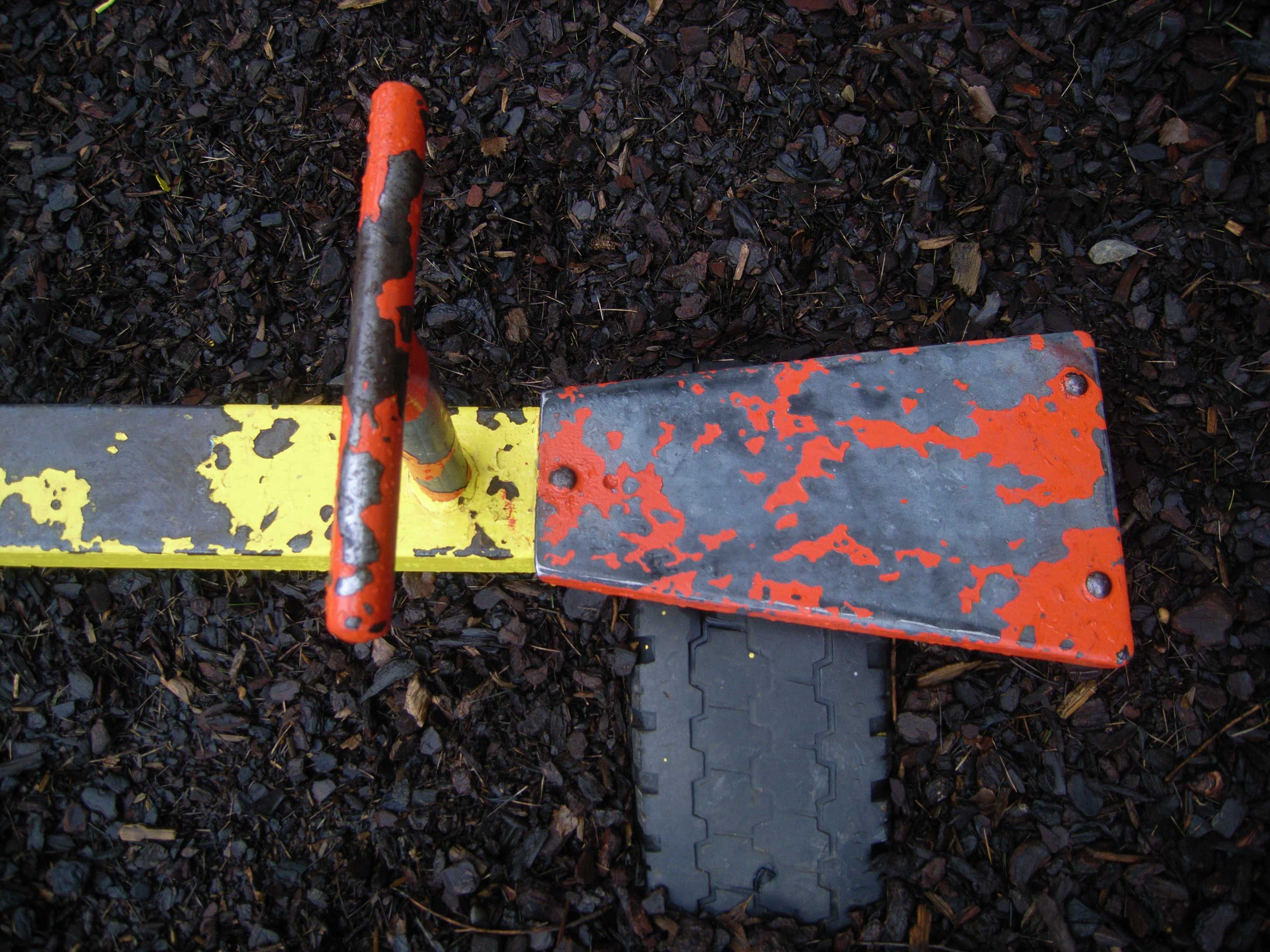 The register’s photograph of the equipment