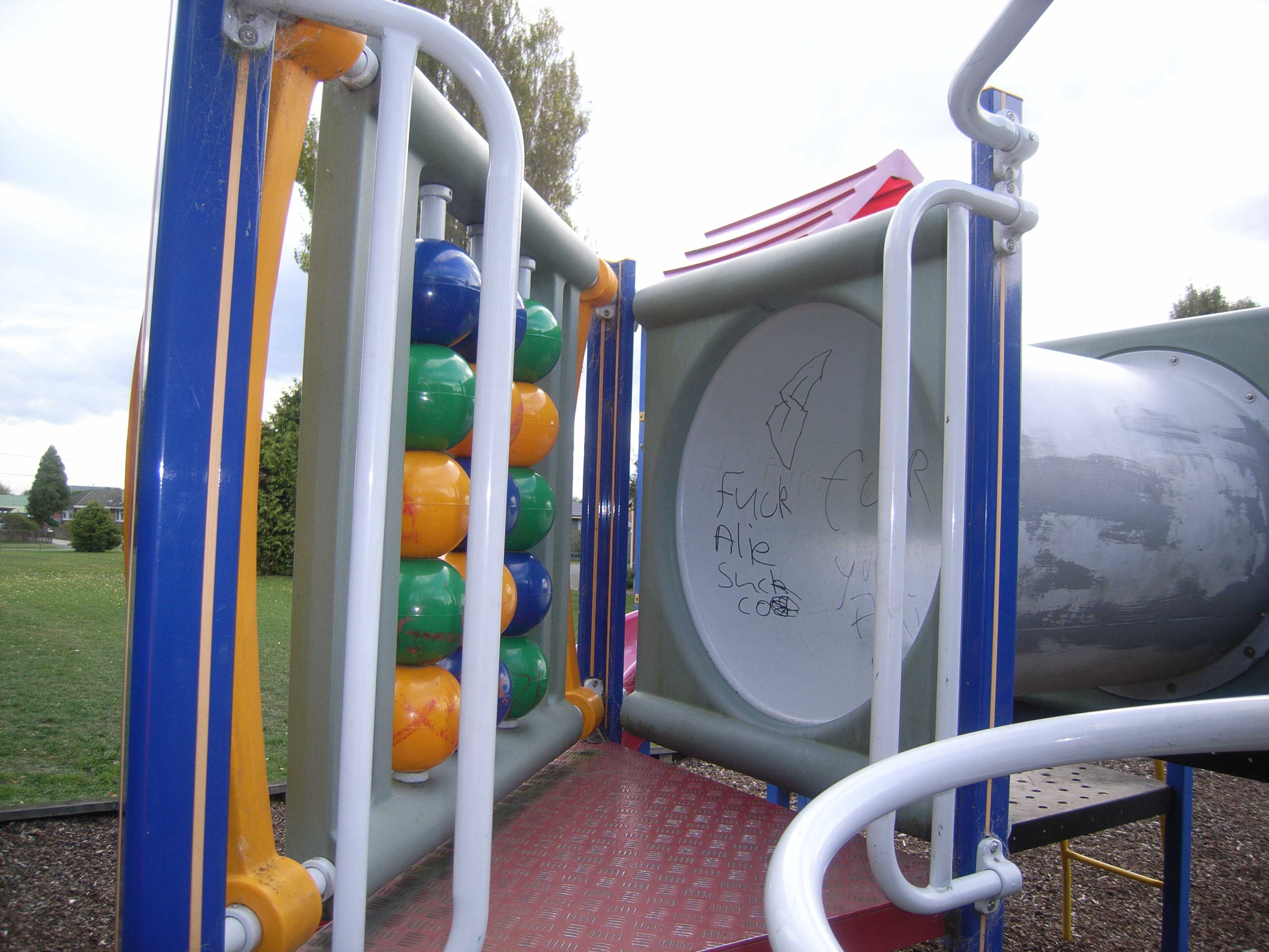 The register’s photograph of the equipment